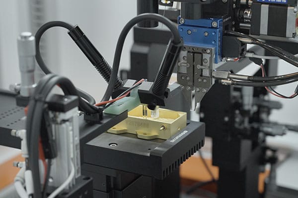 Automated diode laser assembly equipment at Vivlaser