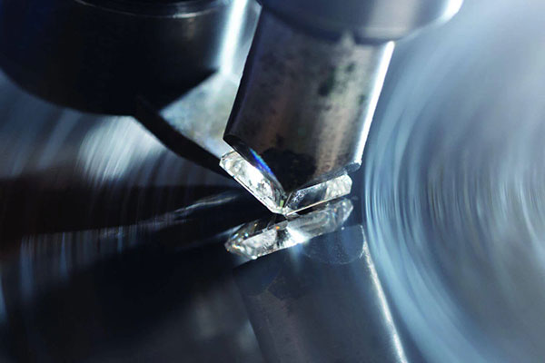 diamond laser cutting